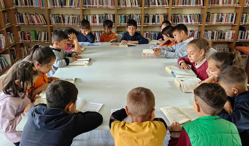 Öğrenciler annelerine mektup yazdı, Annelerinden kitap okumalarını istediler