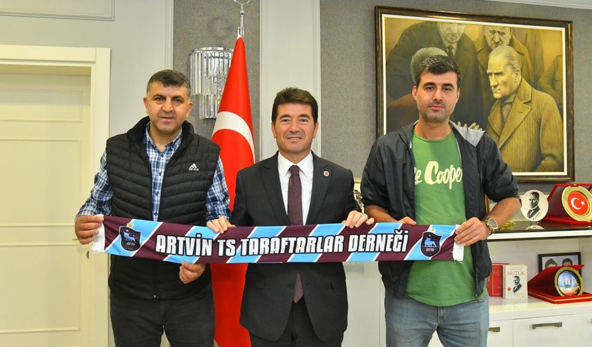 Artvin Trabzonspor Taraftarlar Derneği'nden Ortahisar Belediye Başkanı Kaya'ya ziyaret
